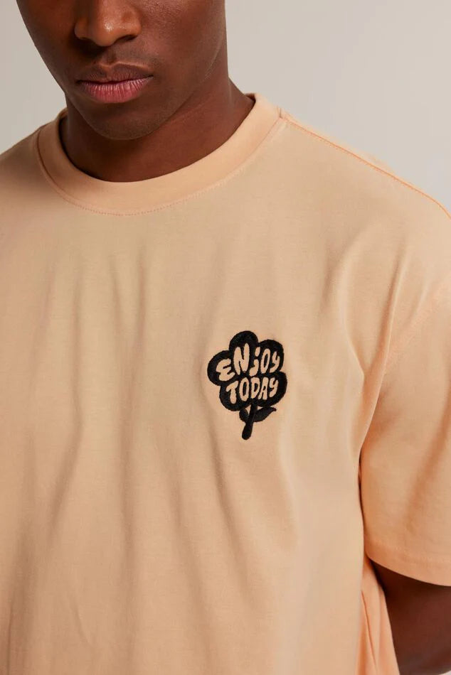 Peach Eden T-shirt