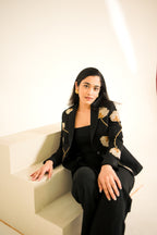 Femina Black Blazer