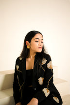 Femina Black Blazer