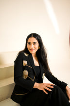 Femina Black Blazer