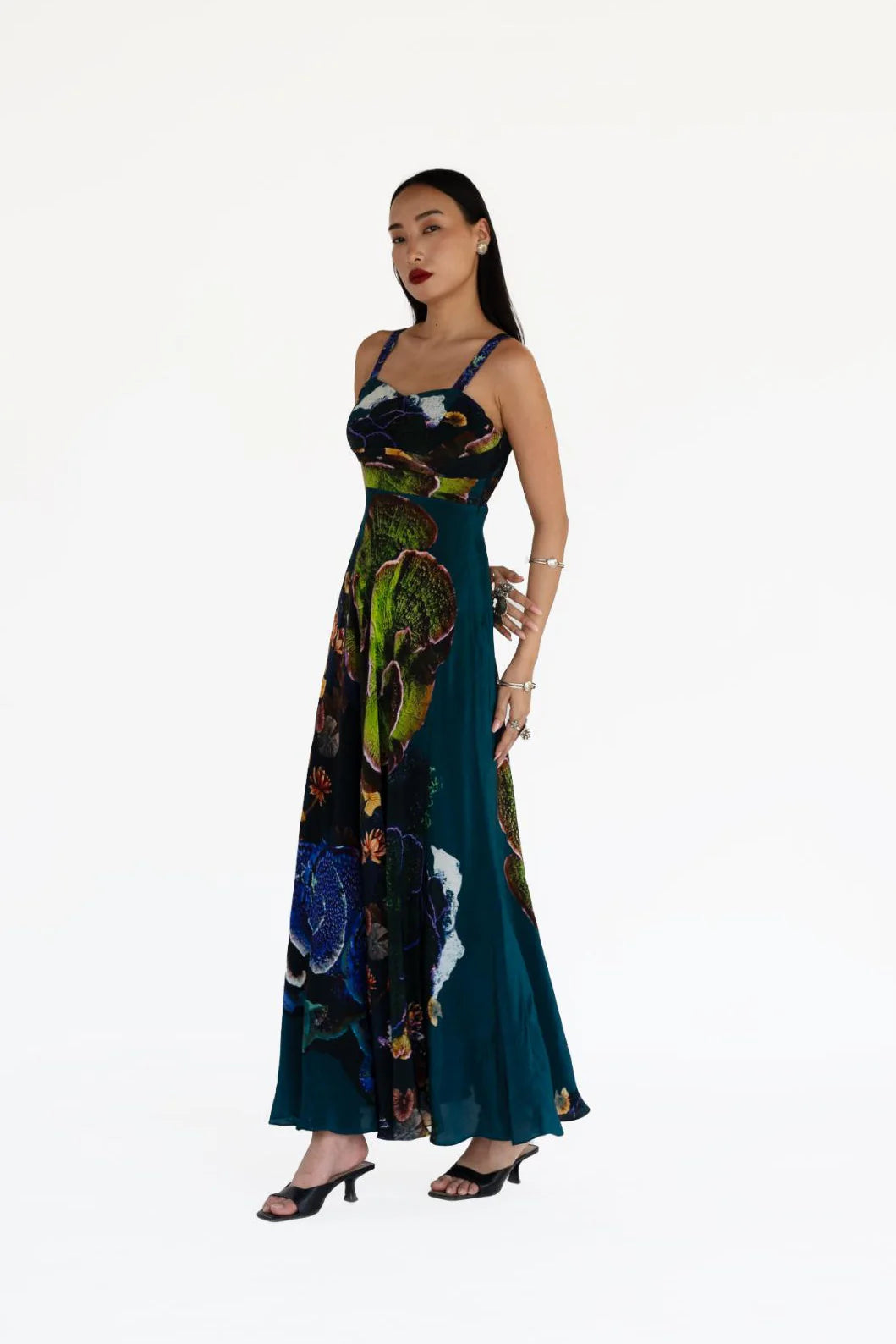 Aroi Dress