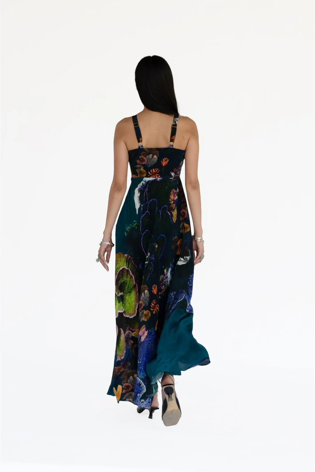 Aroi Dress