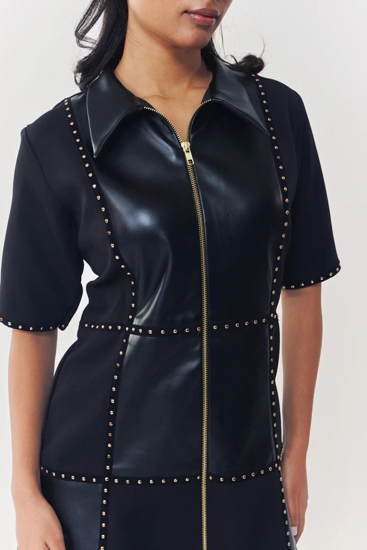Regalia detailed short dress with sleeves